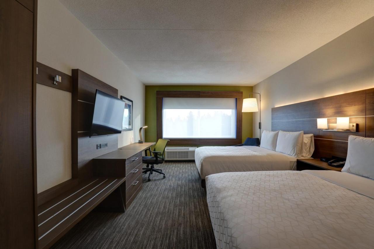 Holiday Inn Express - Kingston West By Ihg Bagian luar foto