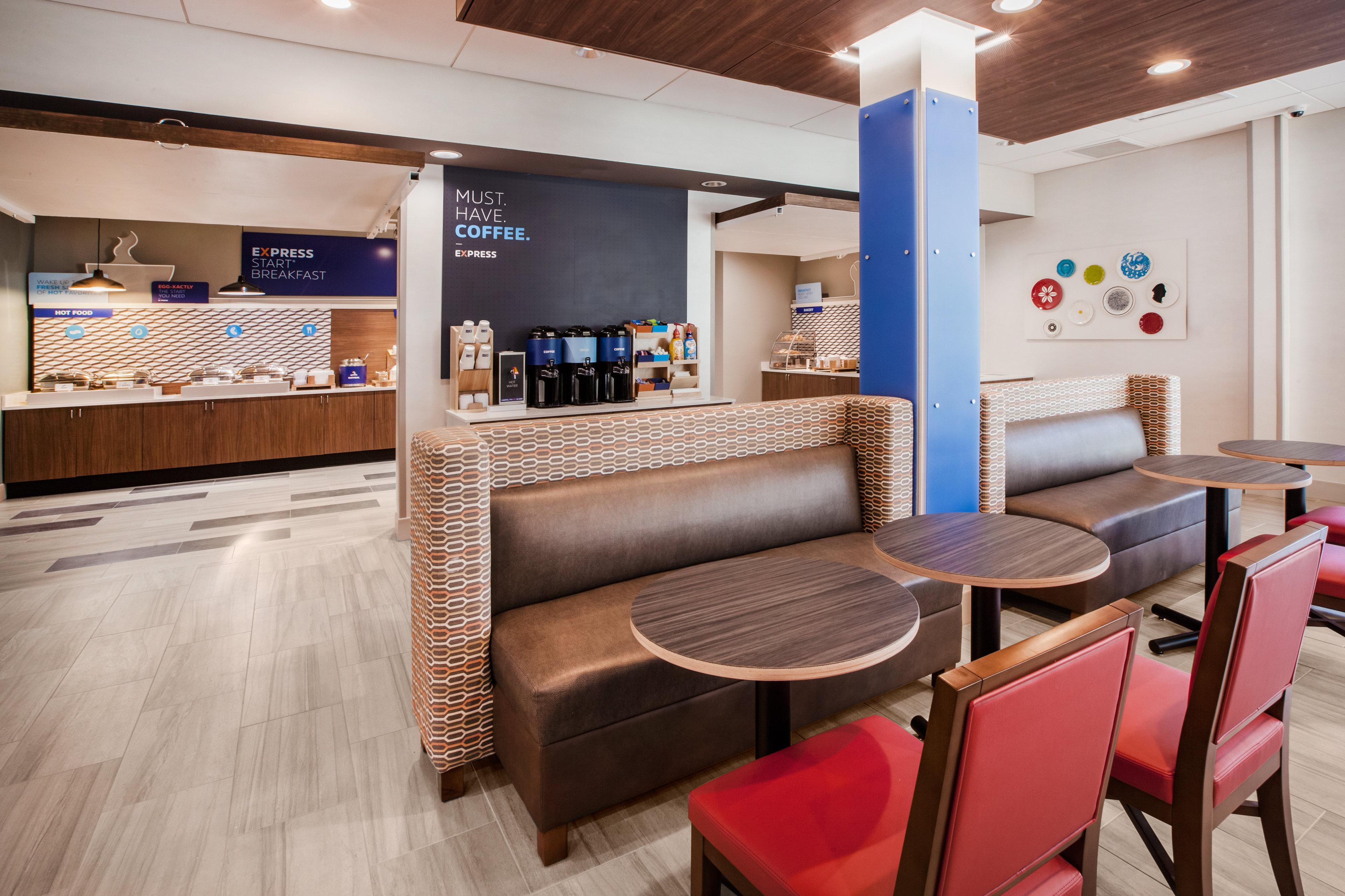 Holiday Inn Express - Kingston West By Ihg Bagian luar foto